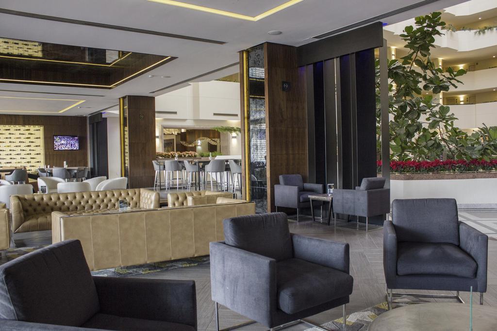 Hs Hotsson Hotel Леон Екстериор снимка