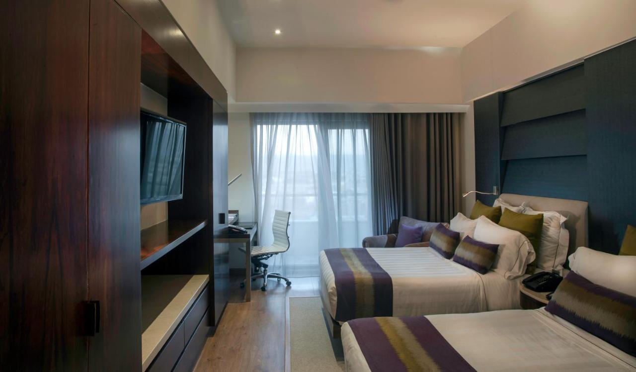 Hs Hotsson Hotel Леон Екстериор снимка